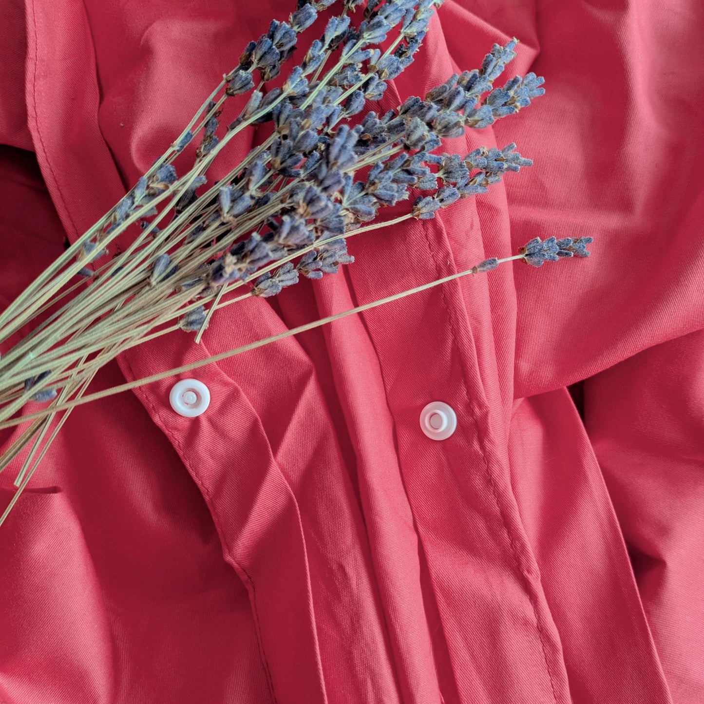 Red 100% Cotton Quilt Cover with Concealed Buttons