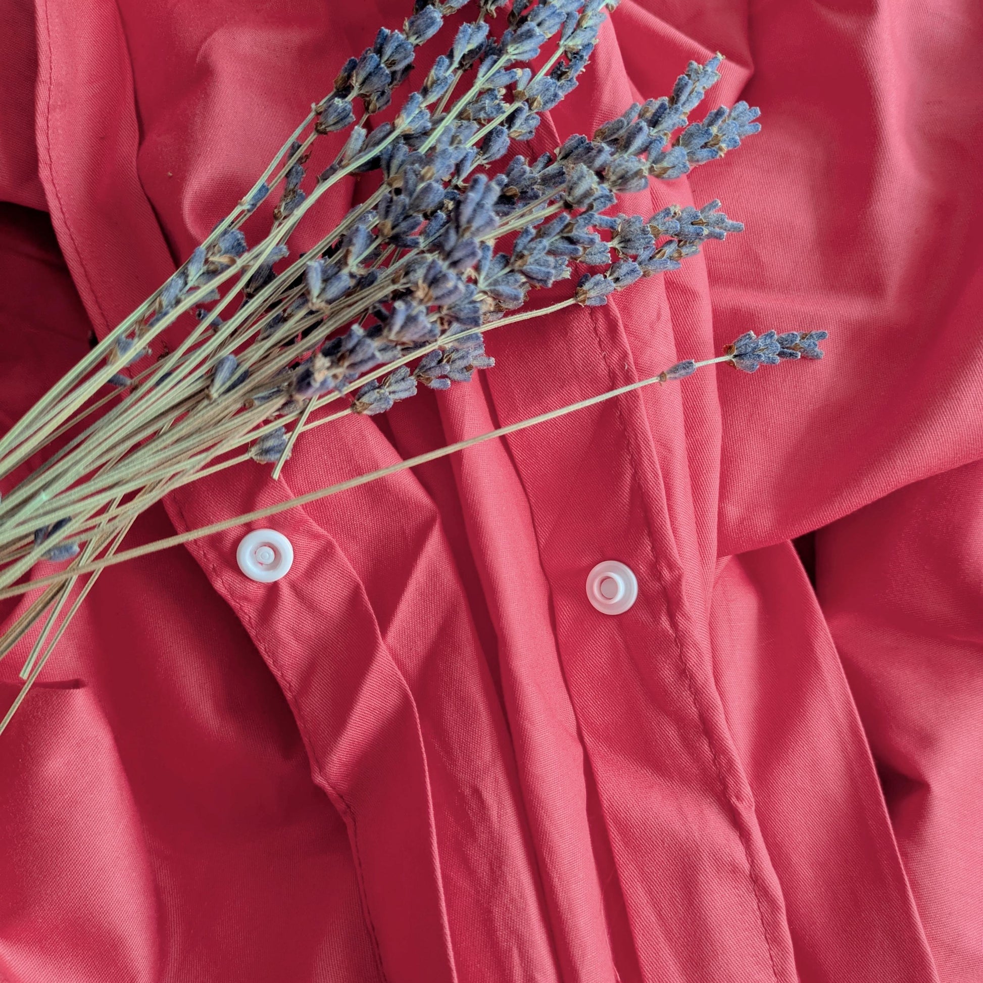 Red 100% Cotton Quilt Cover with Concealed Buttons